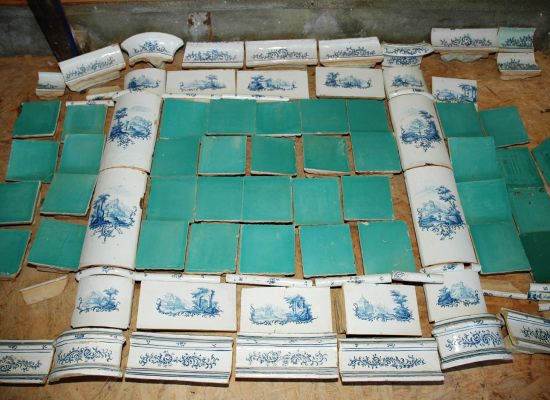 Kachelofen bemalt, türkis