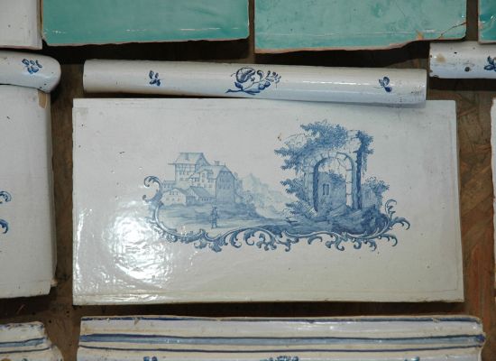 Kachelofen bemalt, türkis