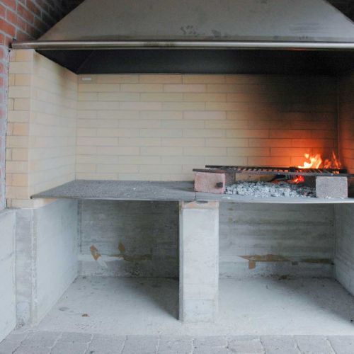 Gaucho Feuerstelle für grosse Steaks