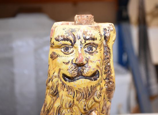 Winterthurer Kachelofen Löwenfüsse Restaurieren 17. Jh.