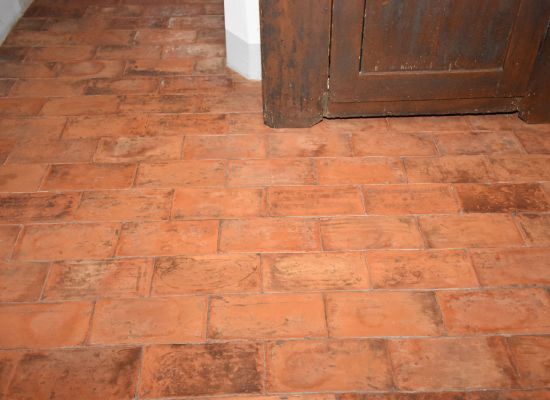 Antike Tonplattenboden