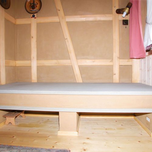 Ofenbank aus Lehm, Hettlingen